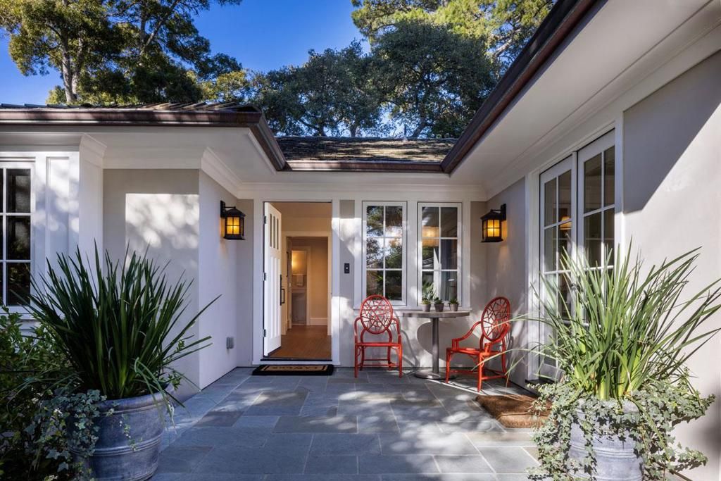 listing image 130725827982029554575