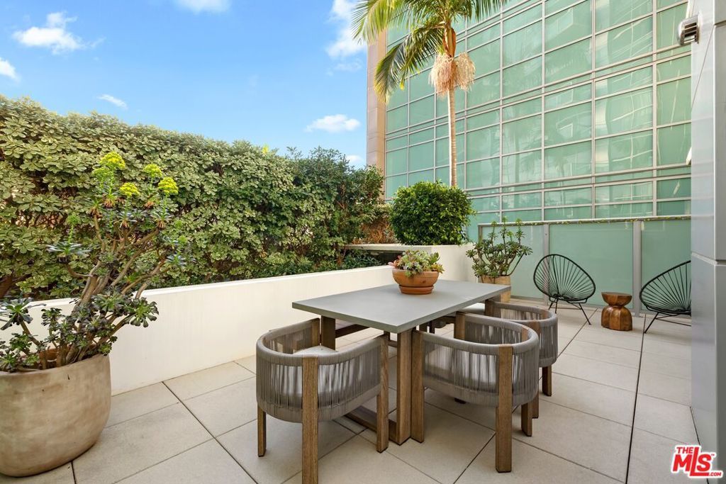Photo of 13700 Marina Pointe Drive #314, Marina Del Rey, CA 90292 (MLS # 26660267)