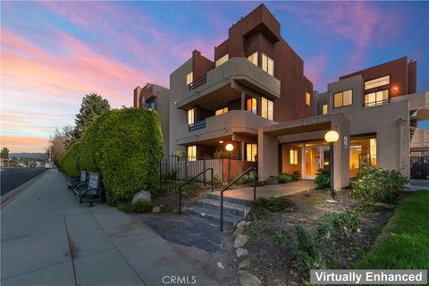 7826 Topanga Canyon Canoga Park CA 91304