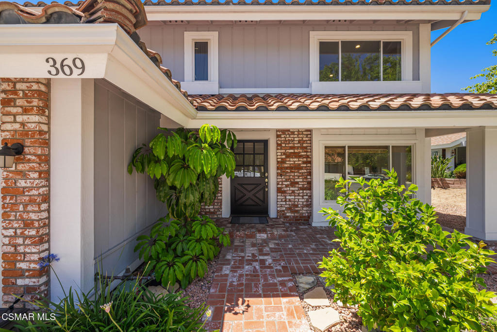 369 Castilian Avenue