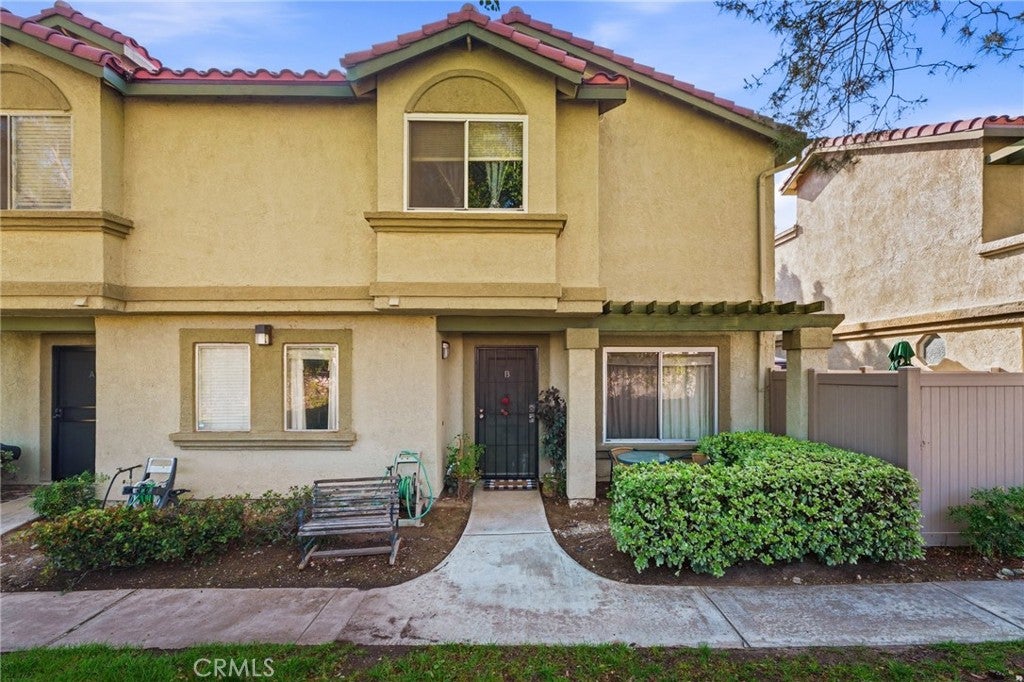 8439 Sunset Trail Pl