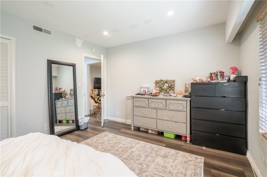 Meridith Manor - Residential