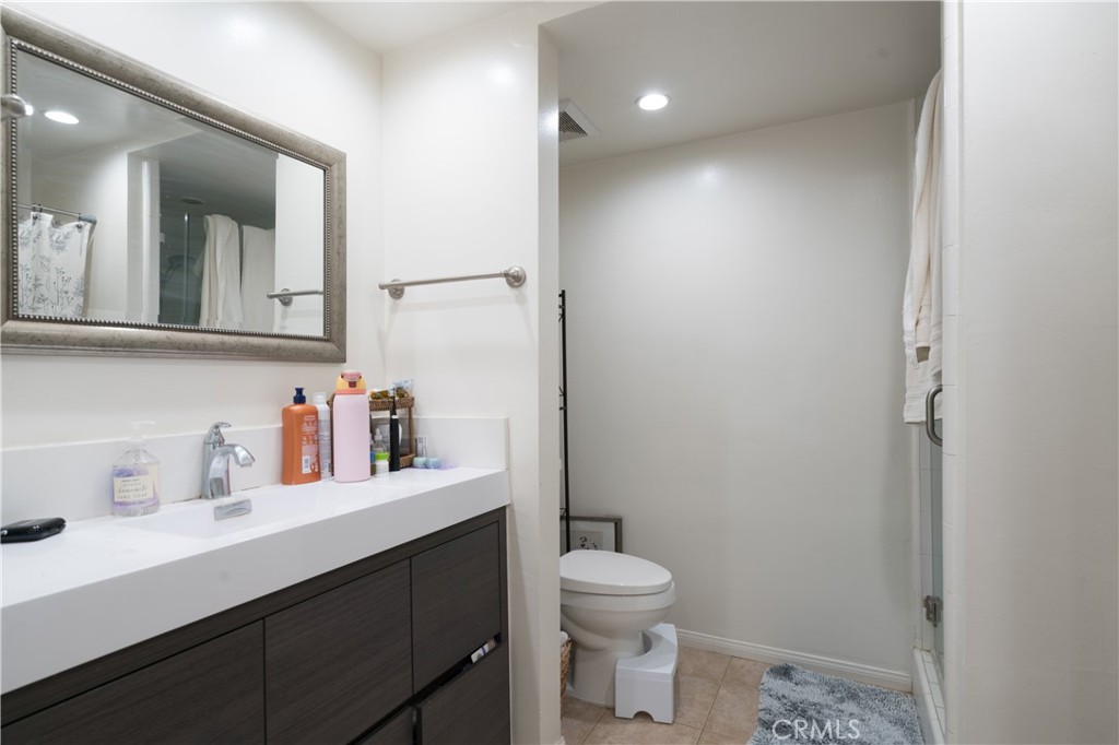 Meridith Manor - Residential