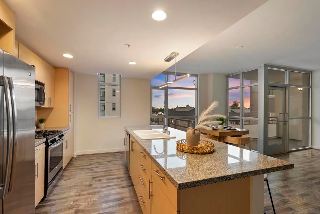 3812 Park Blvd. 208
