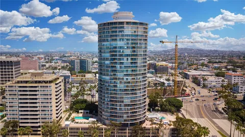 700 E Ocean Boulevard Unit 3102, Long Beach, CA 90802 - MLS#: PW25161112