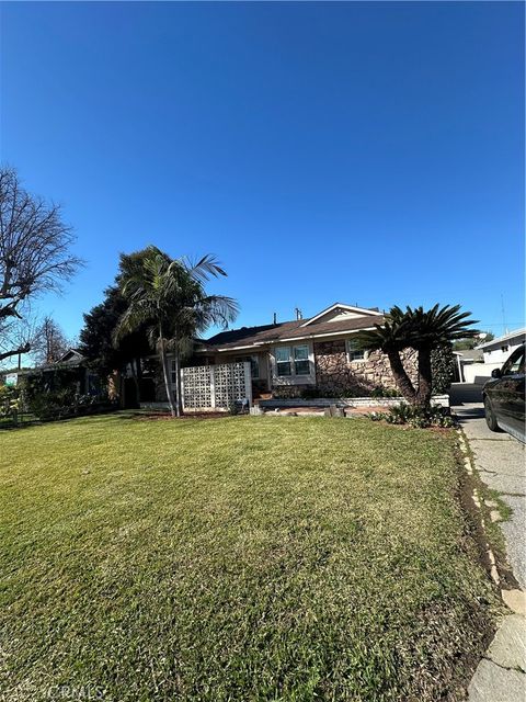 Photo of 229 S Homerest Ave, West Covina, CA 91791 (MLS # DW26026030)