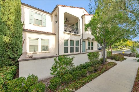 Photo of 407 Trailblaze, Irvine, CA 92618 (MLS # OC25275869)