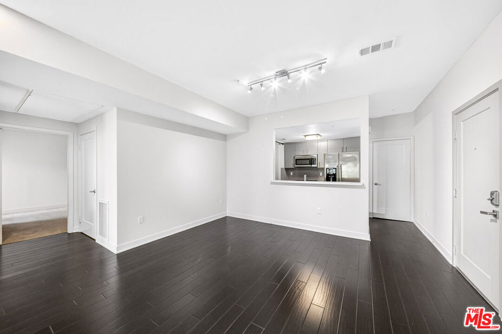 436 S Virgil Avenue 313