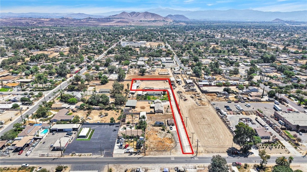 8082 Jurupa Valley Road