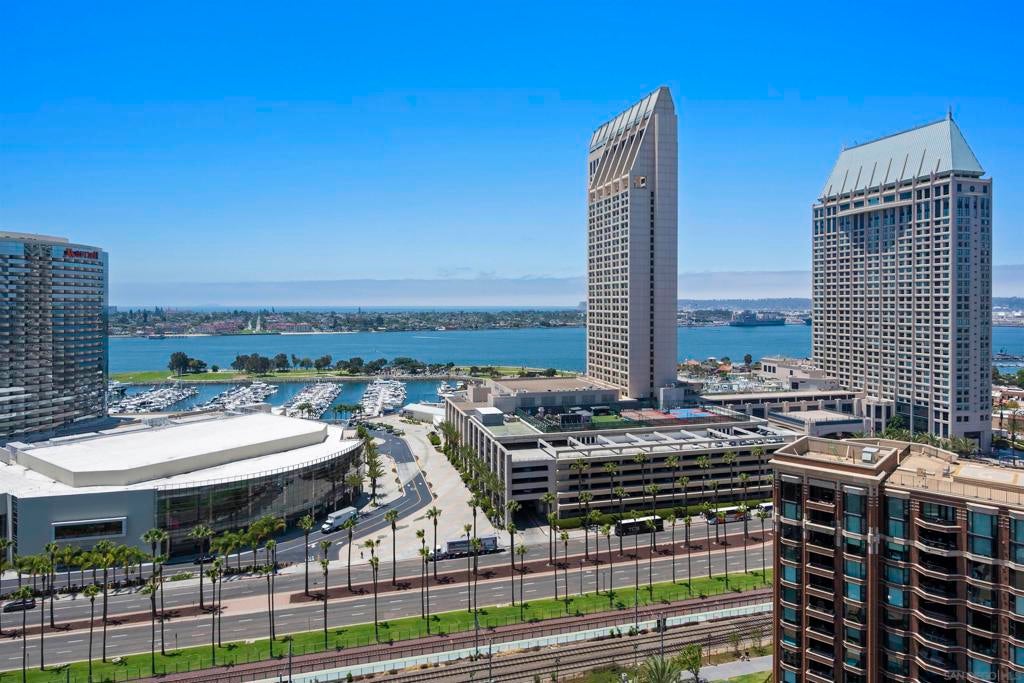 550 Front Street 1708