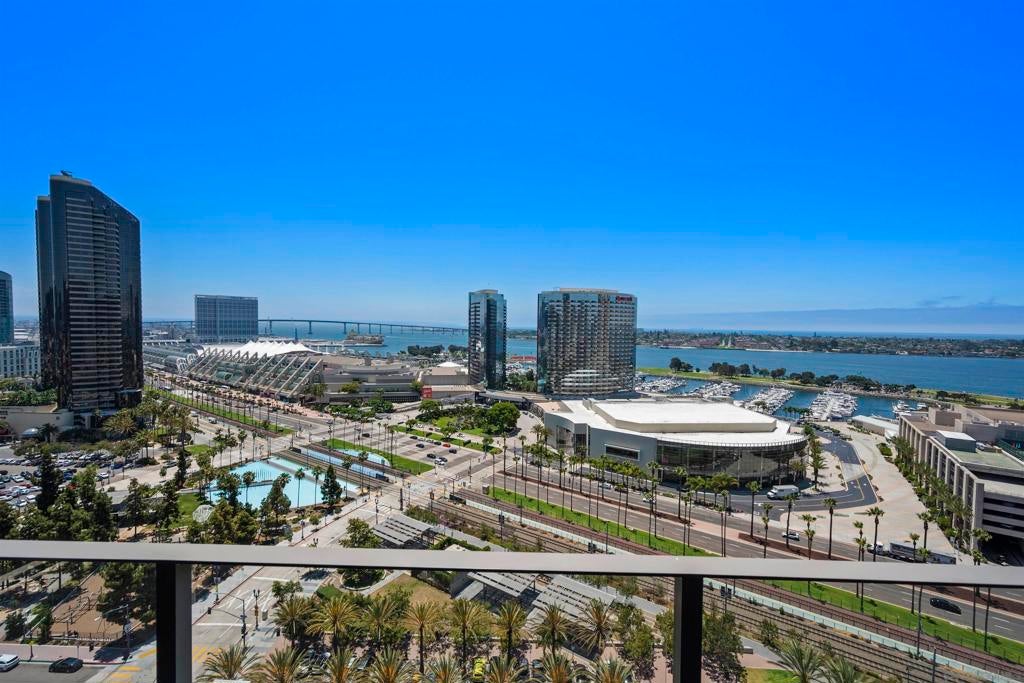550 Front Street 1708