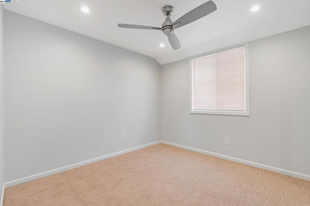 BRENTWOOD - Residential Lease