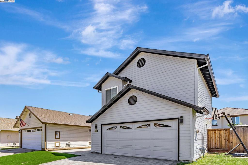 BRENTWOOD - Residential Lease