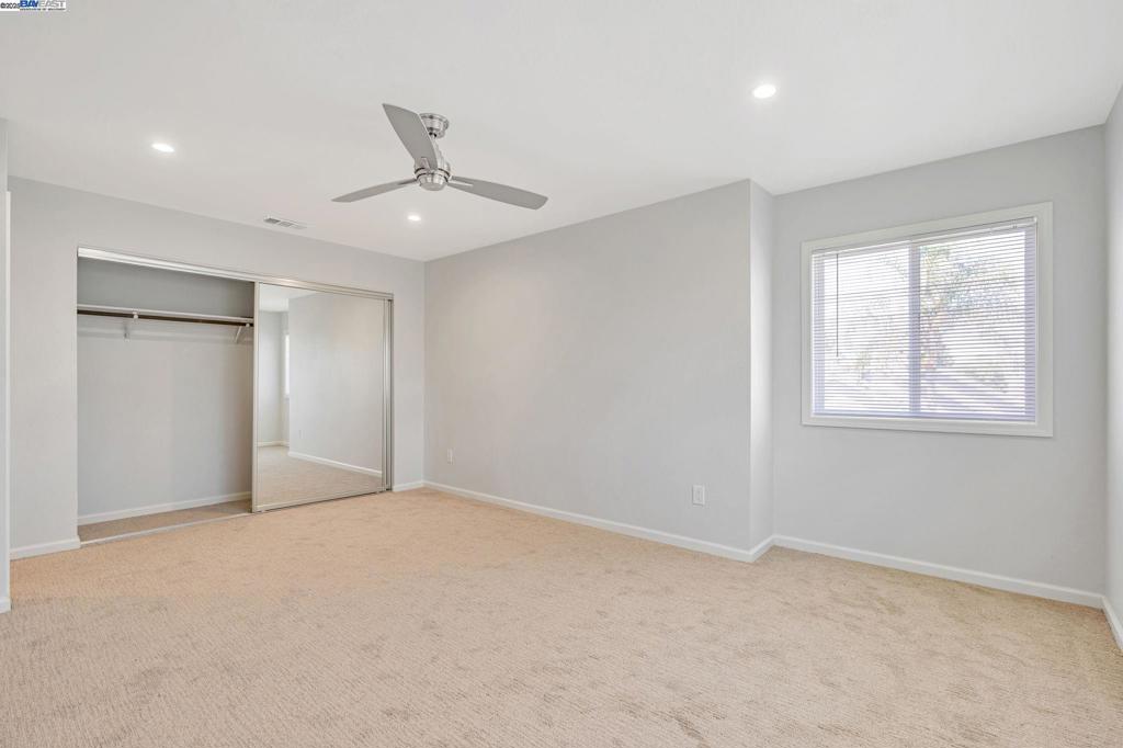 BRENTWOOD - Residential Lease