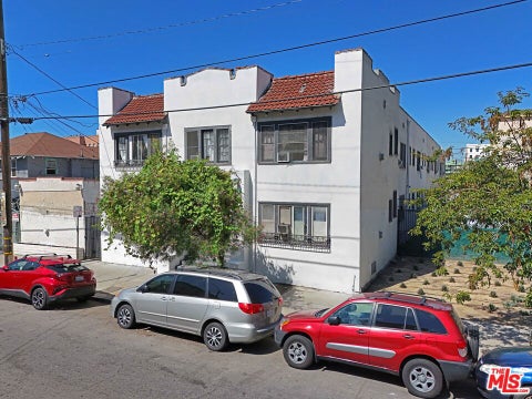 Photo of 511 S Union Avenue, Los Angeles, CA 90017 (MLS # 26988197)