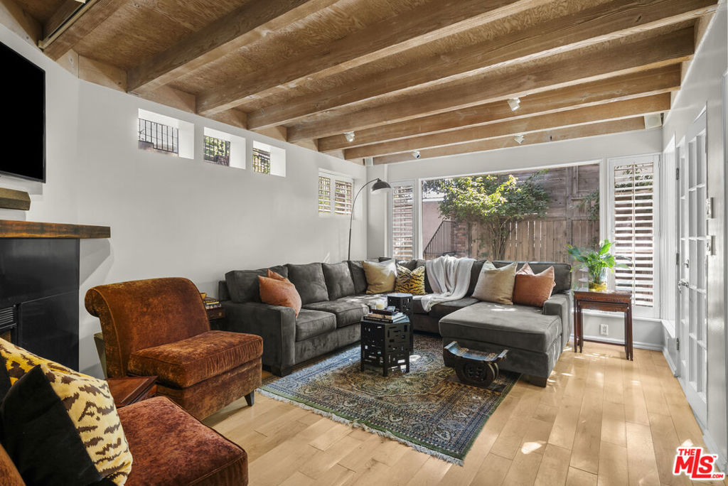 2377 N Beverly Glen Boulevard