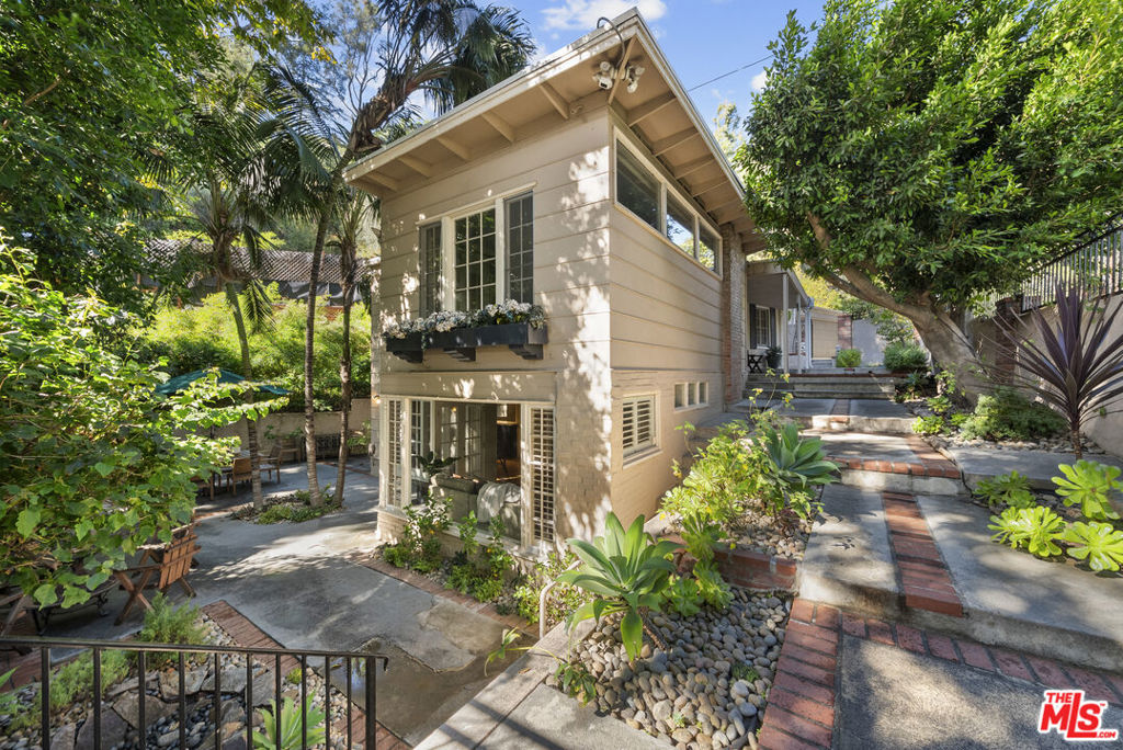 2377 N Beverly Glen Boulevard