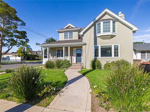 Photo of 1201 E Pine Ave, El Segundo, CA 90245 (MLS # SB26026678)
