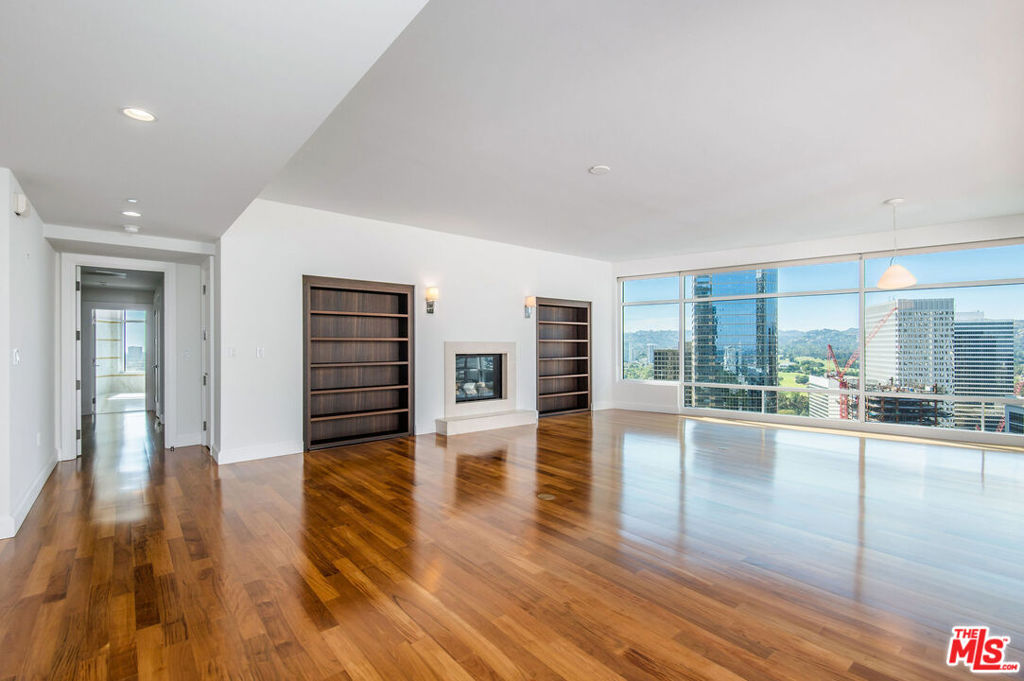 1 W Century Drive 24D