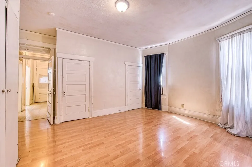 Los Angeles, California 90012, United States, 3 Bedrooms Bedrooms, ,2 BathroomsBathrooms,Residential,Active,157529