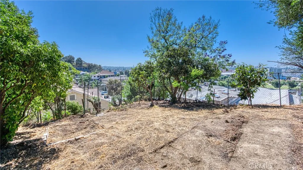 Los Angeles, California 90012, United States, 3 Bedrooms Bedrooms, ,2 BathroomsBathrooms,Residential,Active,157529