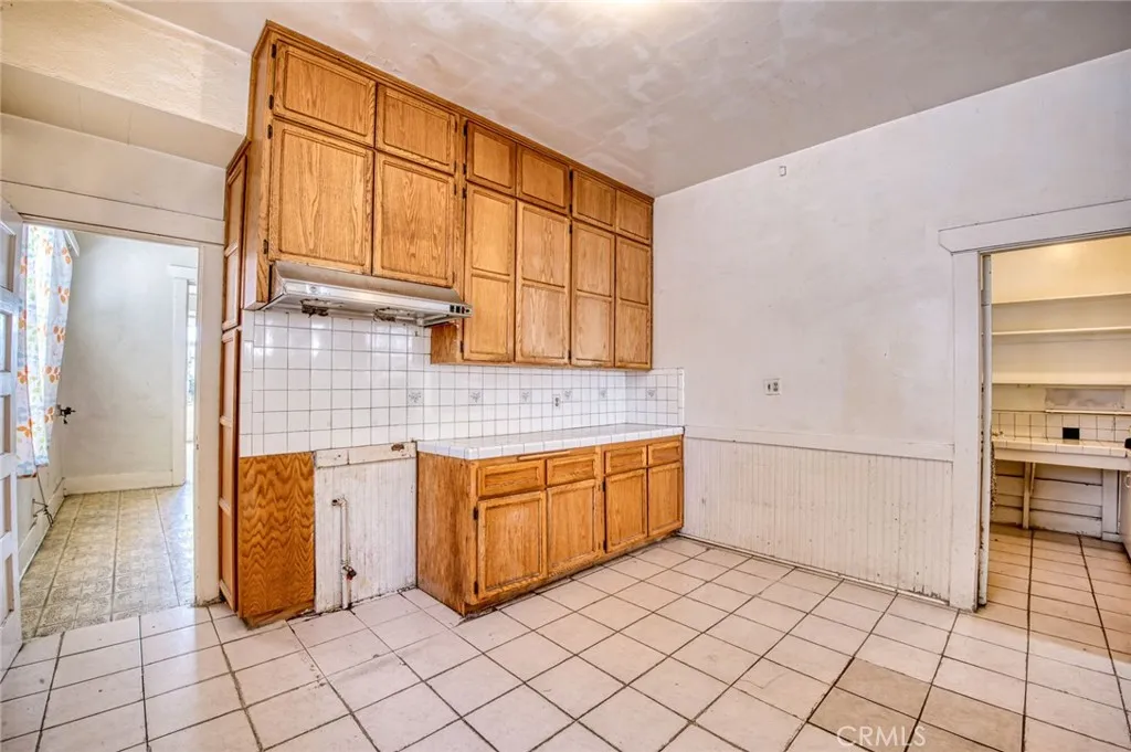 Los Angeles, California 90012, United States, 3 Bedrooms Bedrooms, ,2 BathroomsBathrooms,Residential,Active,157529