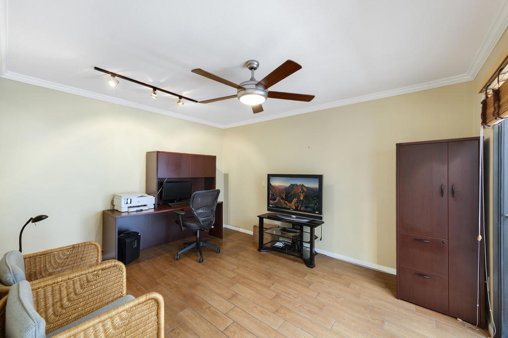 Sunrise C.C. - Residential