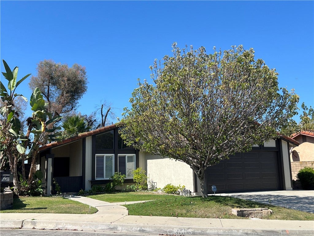 2212 Shirlee ST, West Covina CA 91792