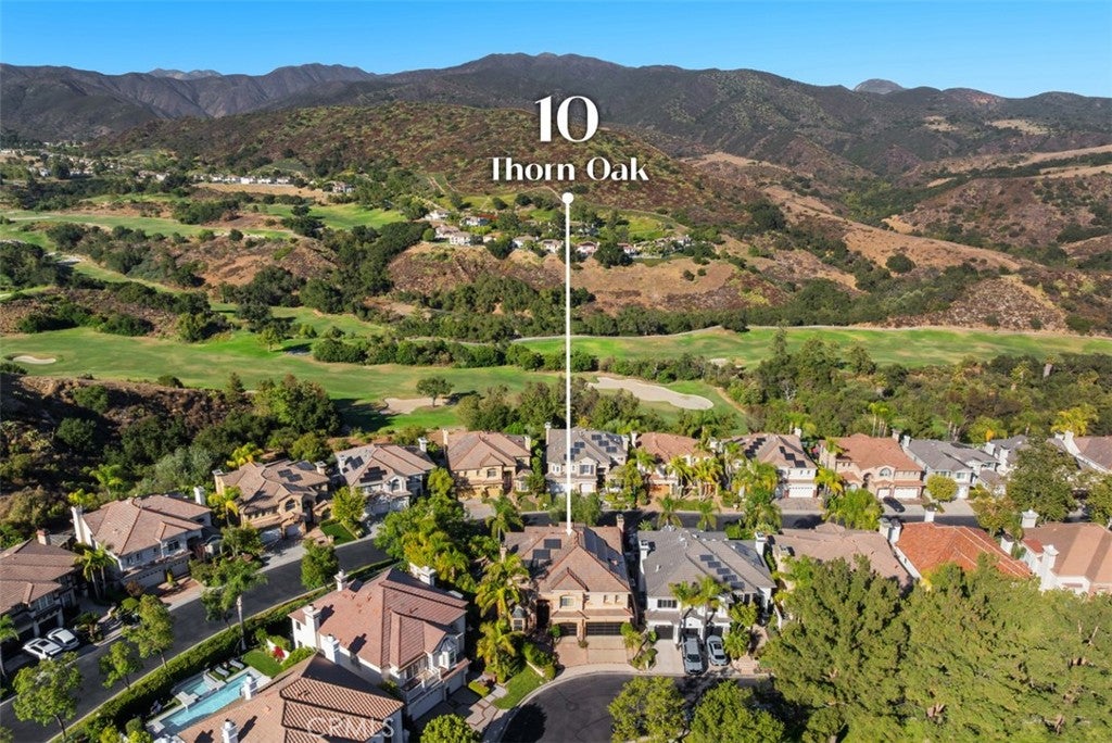 10 Thorn Oak