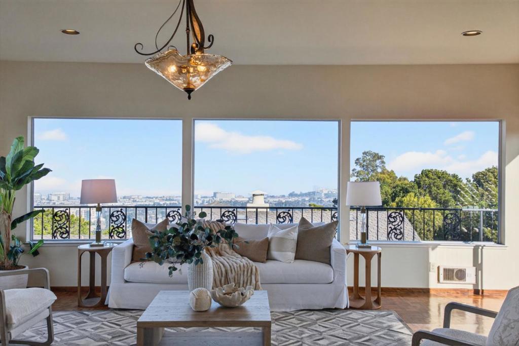 1822 Sebastian Drive