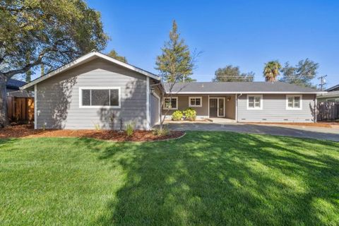 Photo of 18855 Aspesi Drive, Saratoga, CA 95070 (MLS # ML82035015)