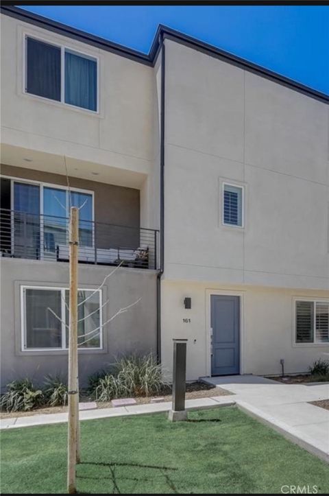 5402 Calle Sandwaves San Diego CA 92154