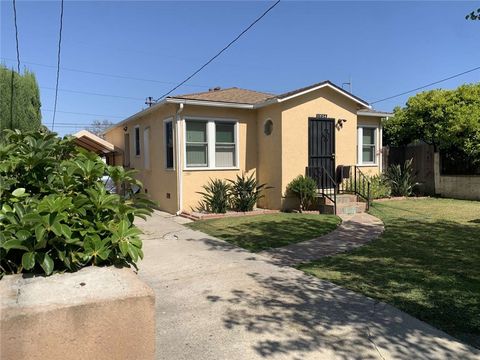 11534 Gale Avenue Hawthorne CA 90250