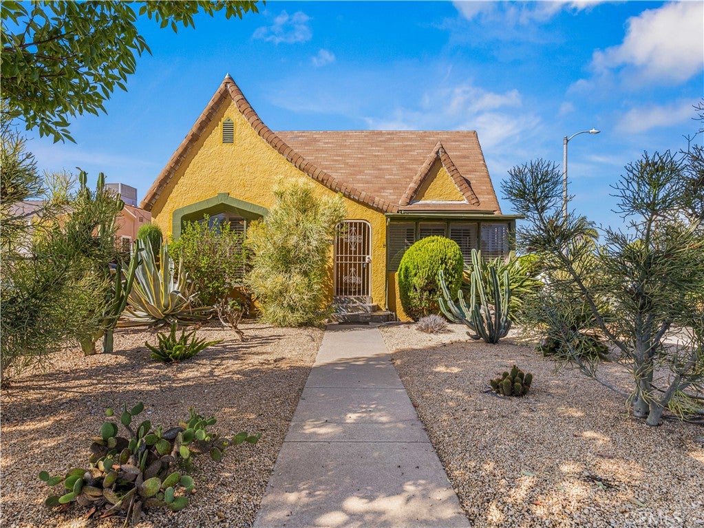 Photo of 2001 W 84th Pl, Los Angeles, CA 90047 (MLS # IV26208576)