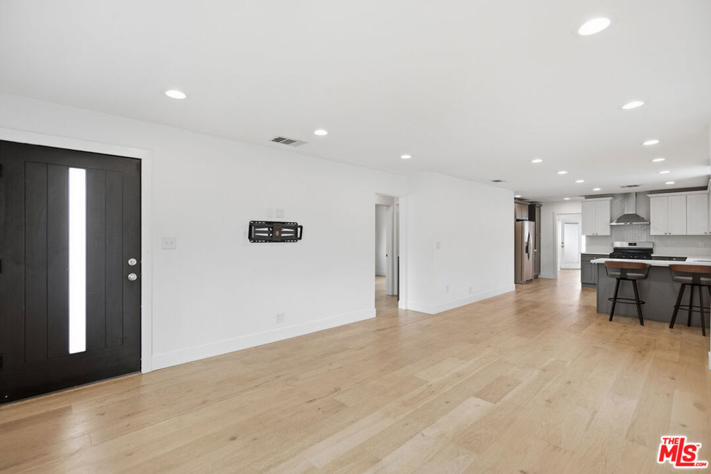 4221 W 166th Street