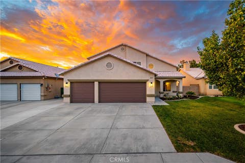 Photo of 4035 W Avenue J5, Lancaster, CA 93536 (MLS # SR26166424)