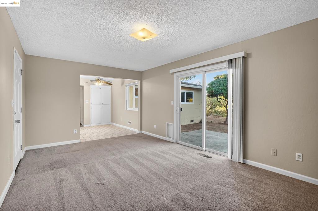 HIGHLANDS - Residential