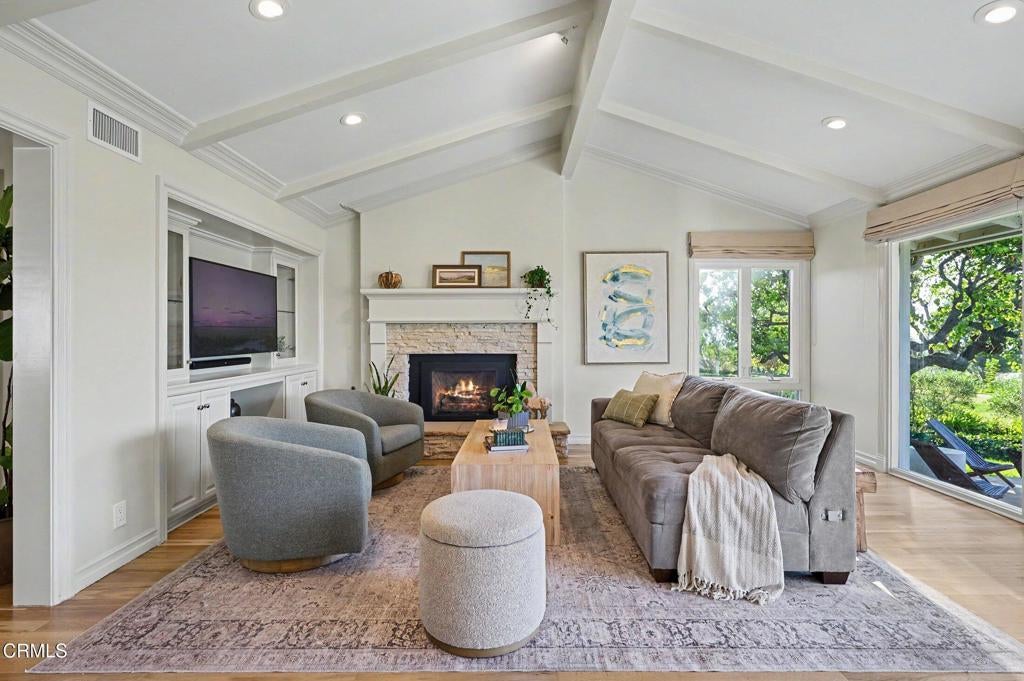 1451 Calle Aurora
