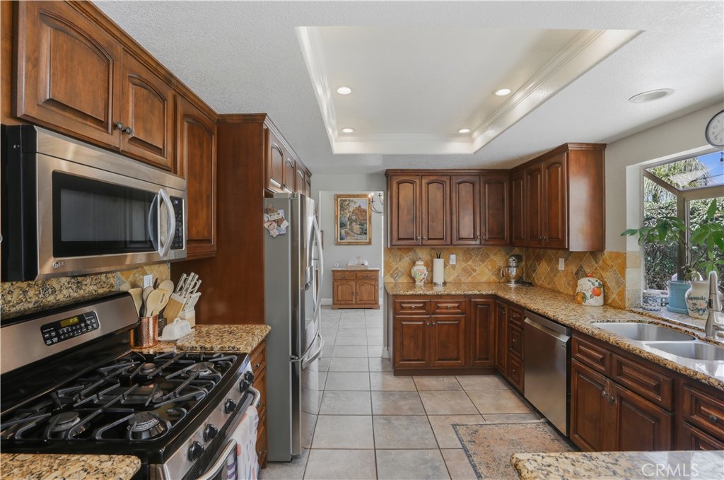 2251 Prescott