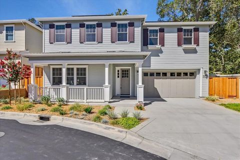 Photo of 18816 Montalvo Oaks Circle, Monte Sereno, CA 95030 (MLS # ML82038242)