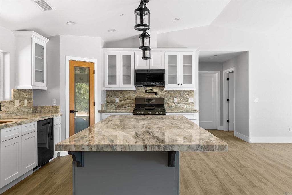 15670 Fruitvale Road