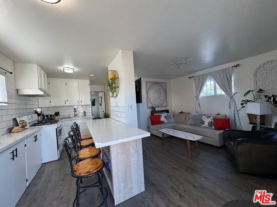 Relaxed Private Fully Furnished Apartment Above a Storefront. This private apartment sits above a storefront with a cool corner st cafe downstairs perfect for grabbing your morning coffee or people-watching. Highlights: Relaxed, urban vibe with street energy below. Just 3 miles from Venice Beach bike or drive in minutes. Private entrance for convenience and independence. Bright space with plenty of natural light. Walkable neighborhood with shops, dining, and local hotspots. This isn't just an apartment it's a lifestyle. Kick back, enjoy the cafe scene downstairs, and soak up the coastal energy just a short ride from the beach. All utilities included.