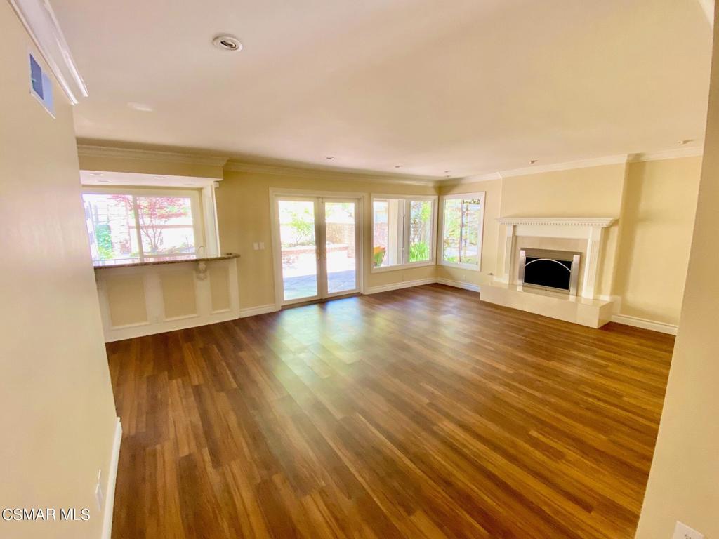 Ben Johnson Fairway NR-745 - 745 - Residential Lease