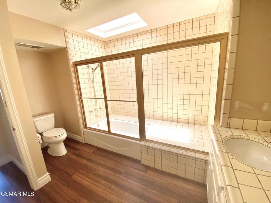 Ben Johnson Fairway NR-745 - 745 - Residential Lease