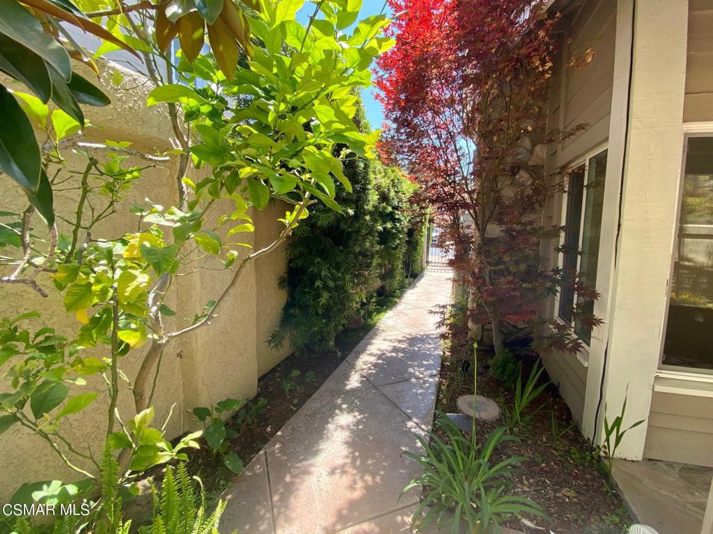 Ben Johnson Fairway NR-745 - 745 - Residential Lease