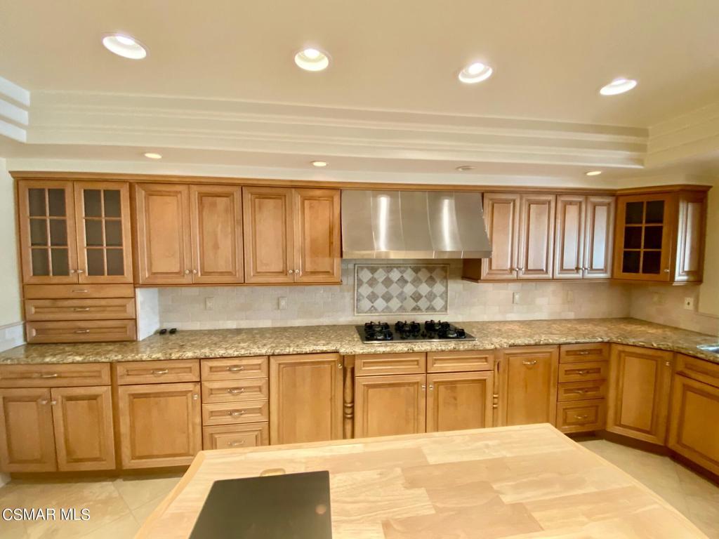 Ben Johnson Fairway NR-745 - 745 - Residential Lease