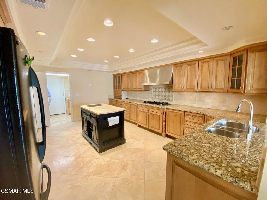 Ben Johnson Fairway NR-745 - 745 - Residential Lease