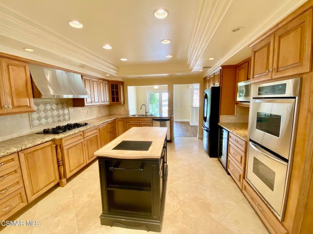 Photo of 4555 Tam Oshanter Drive, Westlake Village, CA 91362 (MLS # 225005308)