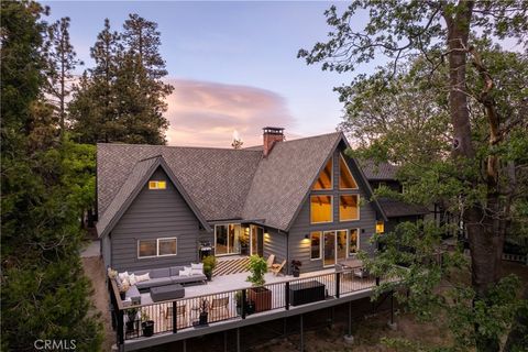 Photo of 28001 North Bay Rd, Lake Arrowhead, CA 92352 (MLS # IG26093276)
