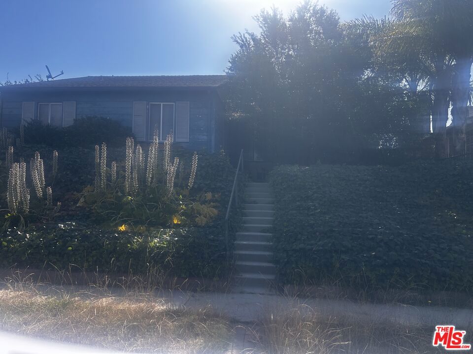 11726 Spinning Avenue, Hawthorne CA 90250
